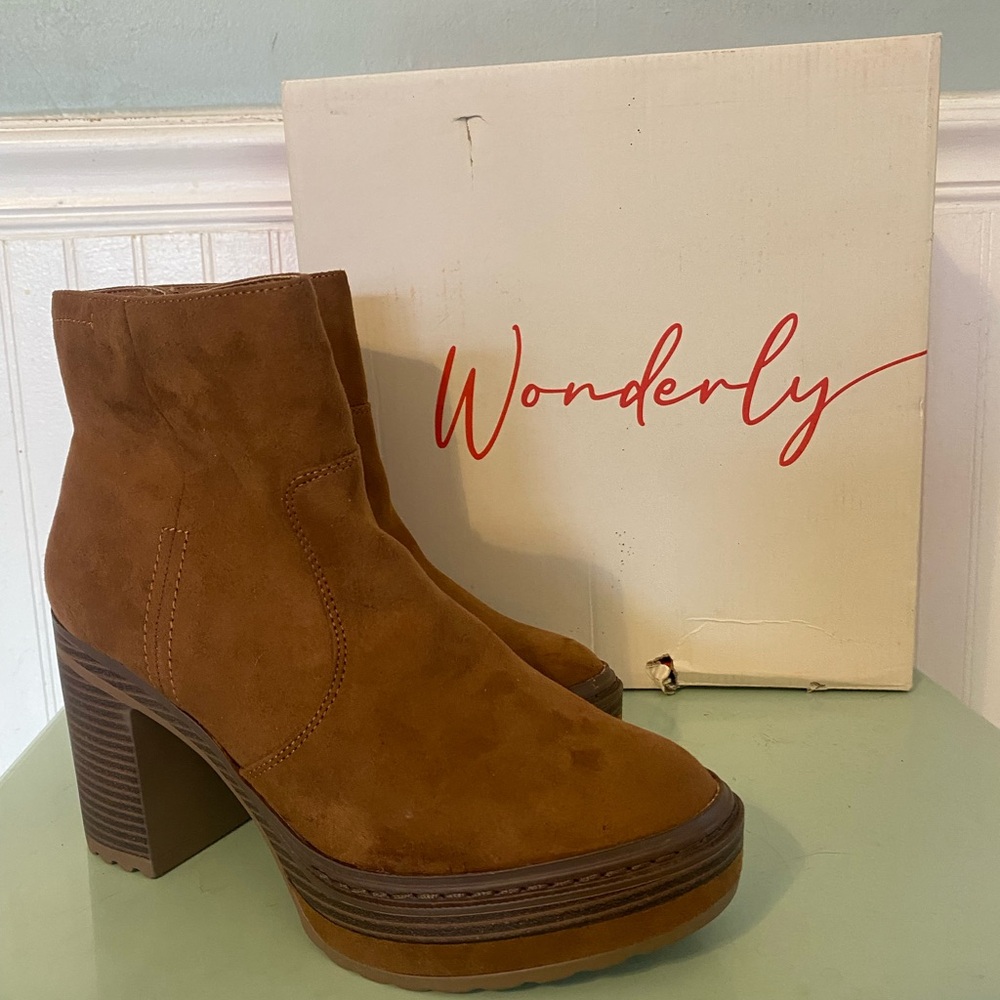 Wonderly Tan Heeled Ankle Boots New Never Worn